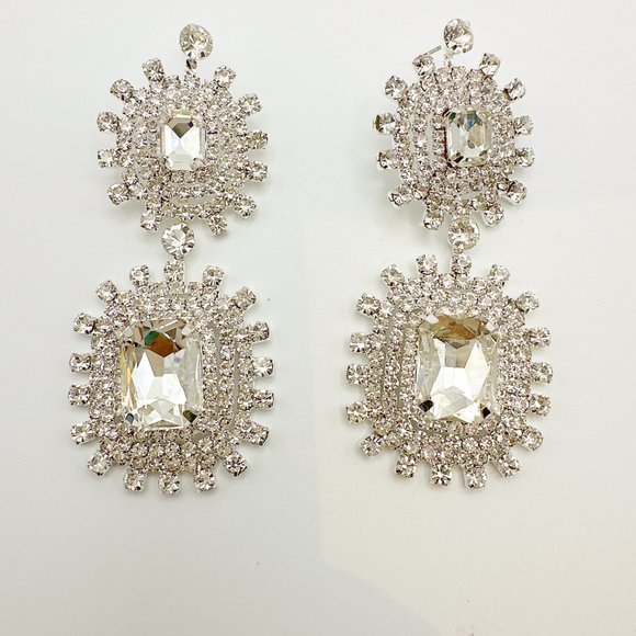 Silver Tone Deco Glam Bridal Chandelier Earrings - Picture 4 of 6